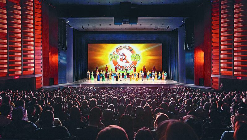 Shen Yun izvedba u Sony Centru u Torontu 23. siječnja