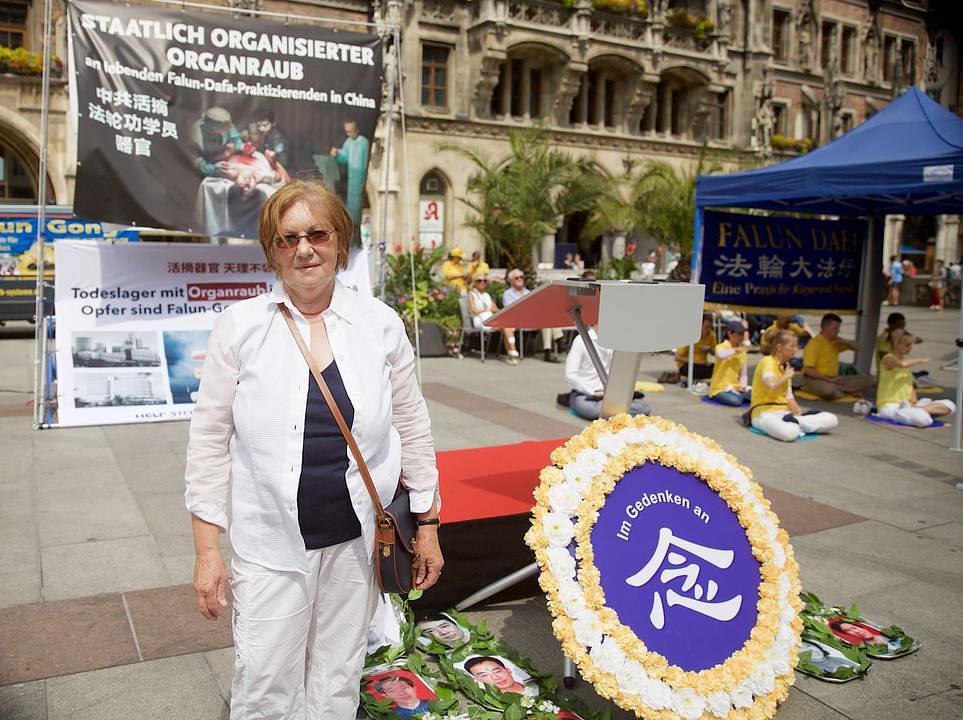 Penzionisana učiteljica Anna Cubin