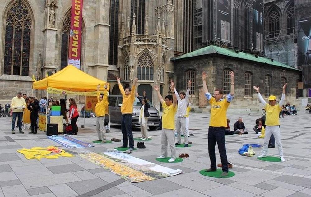 Demonstracija Falun Gong vježbi