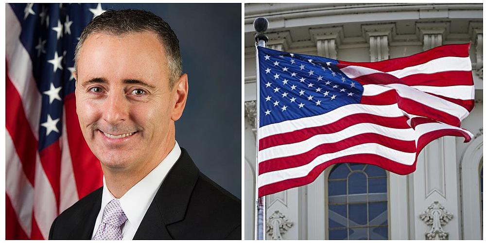  Kongresmen Brian Fitzpatrick je zatražio da se nacionalne zastave podignu iznad američkog Kapitola u čast gospodina Li Hongzhija i Svjetskog dana Falun Dafa.