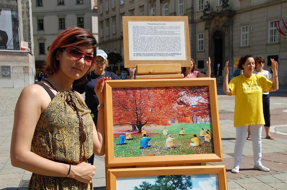 Saghar, studentica iz Irana, je bila šokirana kada je saznala za prisilnu žetvu organa i kako se sve muče praktikanti. Ona je poželjela da o tome pomoću društvenih mreža više govori ljudima.