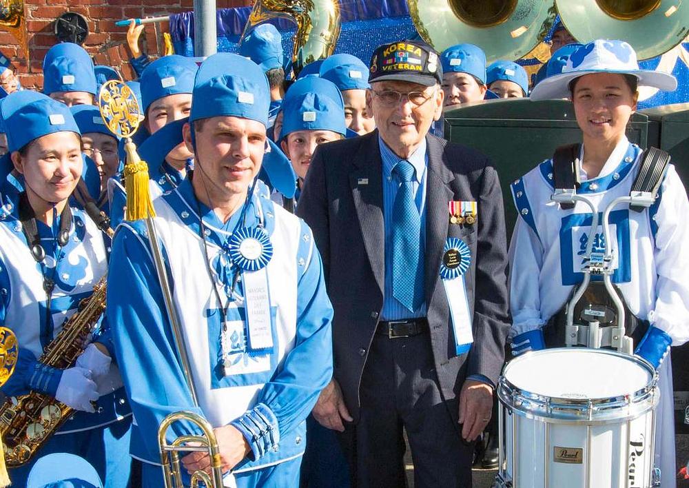 Veliki maršal parade Wallace Levin je pohvalio praktikante za njihov nastup i njihovu vjeru.