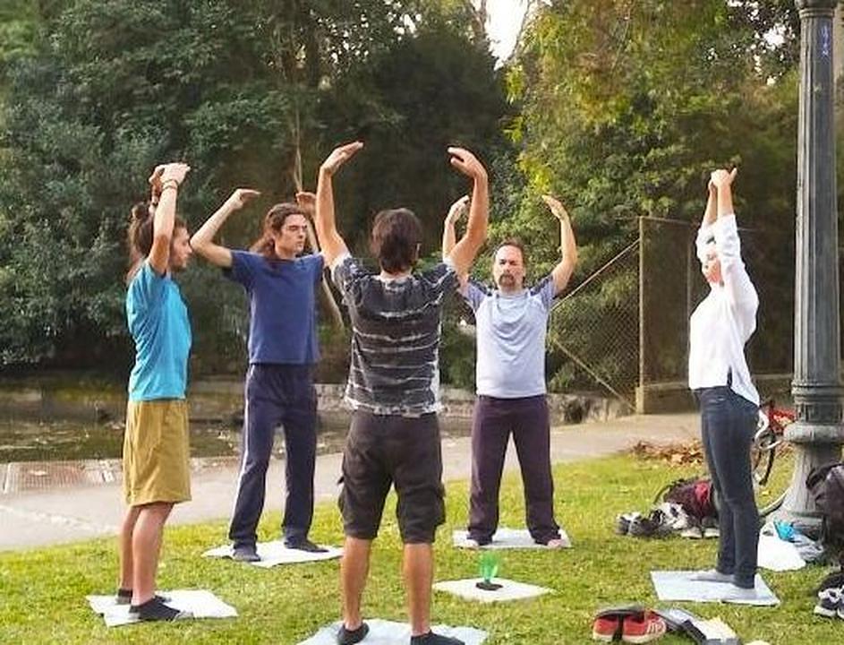 Falun Gong u centru grada  Curitiba 