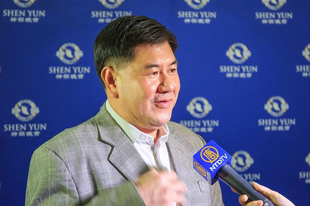 Li Chi-lun, dirigent gudačkog orkestra iz Fushana.