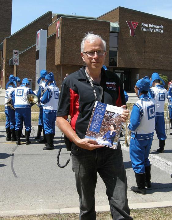 Gosp. Scott Johnson, organizator i šef festivala Zvuci muzike.
