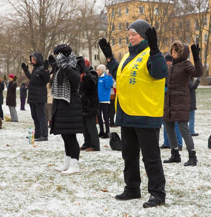 Grupno prakticiranje za vrijeme konferencije za razmjenu iskustava u Kasselu.