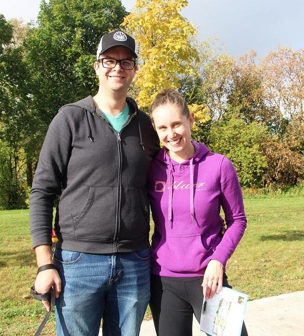 Kerry (desno) kaže: "Izgledaju lijepo. Sretna sam što ih gledam."