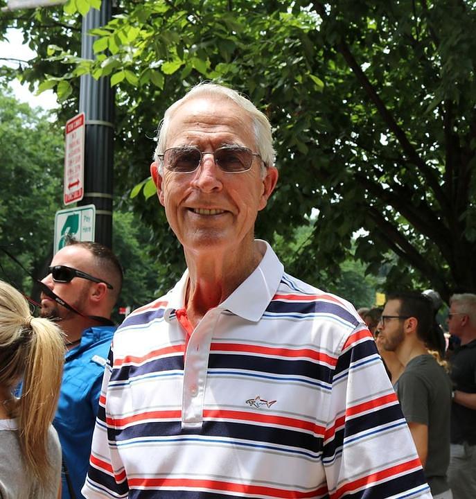 Gosp. Howard Heppler je uživao u "orijentalnoj noti" koju je Tian Guo Marching Band donio proslavi