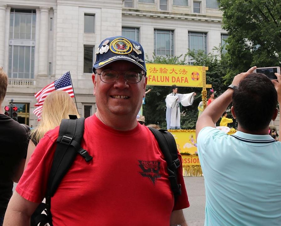 Gosp. Adrian Tarasoff 