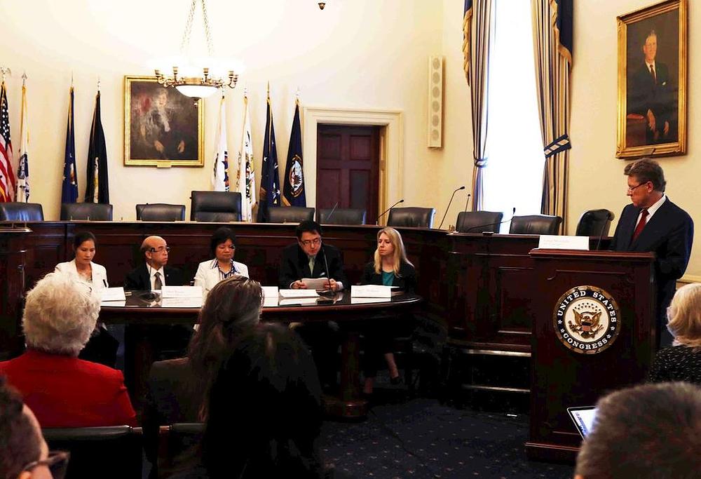 Zajednički brifing o vjerskim slobodama u Kini na okruglom stolou kongresne stranačke komisija IRF i nevladine organizacije IRF, 11. oktobra 2018.
 