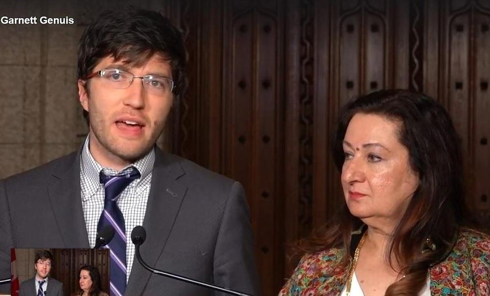 Senatorica Ataullahjan i MP Garnett Genuis su 25. oktobra 2018. održali konferenciju za novinare o donošenju prijedloga zakona S-240. 