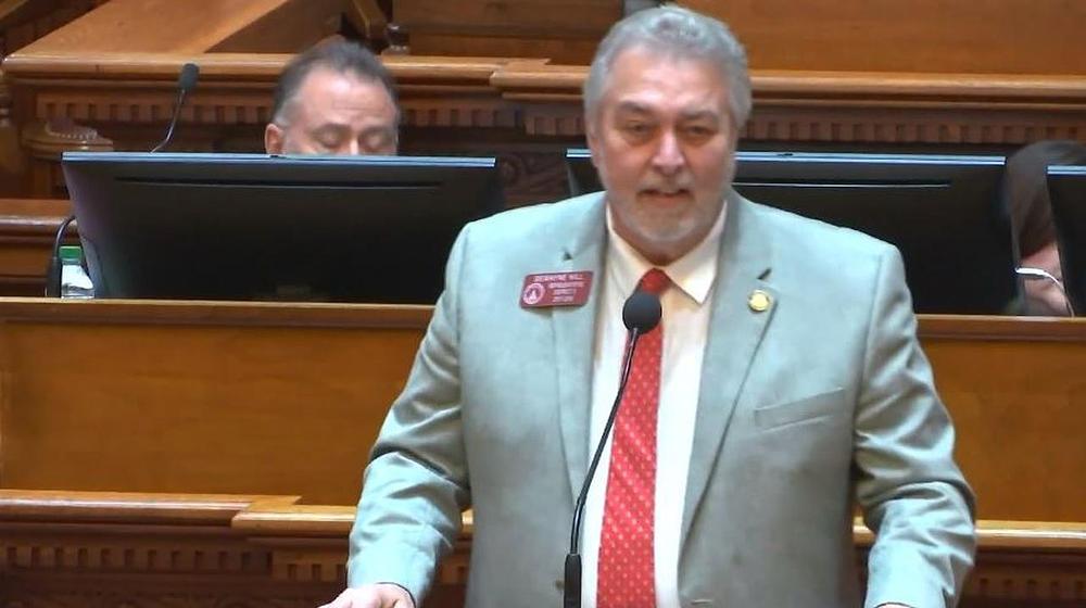 Prije glasanja je govorio Dewayne Hill [R-GA3], koji je predstavio rezoluciju. 