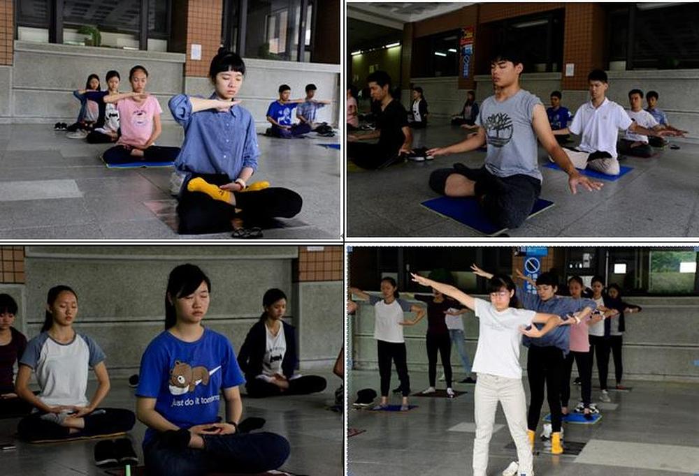 Mladi učenici vježbaju zajedno tokom kampa. 