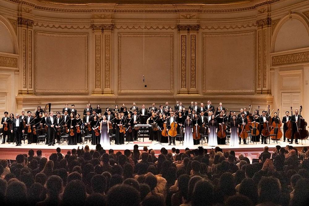 Publika je muzičare ispratila ovacijama.