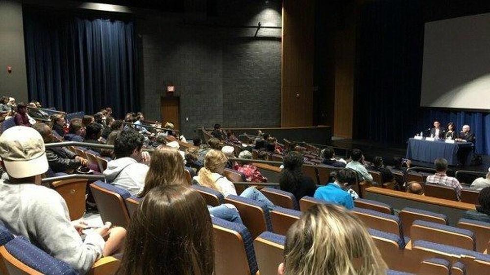 Prvo prikazivanje „Ljudske žetve“ održano je na Sveučilištu Virginia Wesleyan.