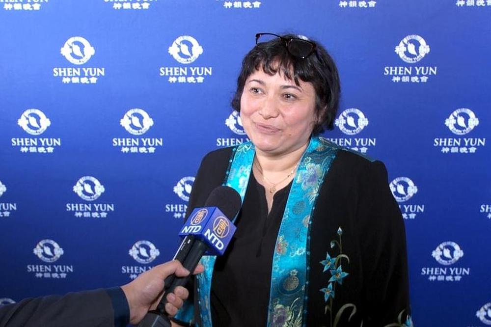 Profesorica vizuelnih umetnosti Hilari Breman na predstavi Shen Yuna u Regent teatru u Melburnu, Australija, 17. februara 2019. godine.