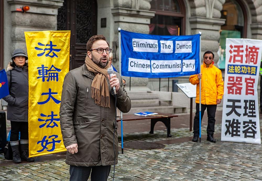 Na skupu je govorio i Fredrik Malm