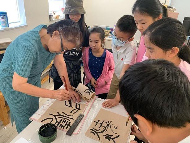 Časovi kaligrafije u školi 