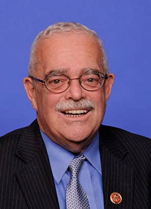 Kongresmen Gerald Connolly iz Virginije
 